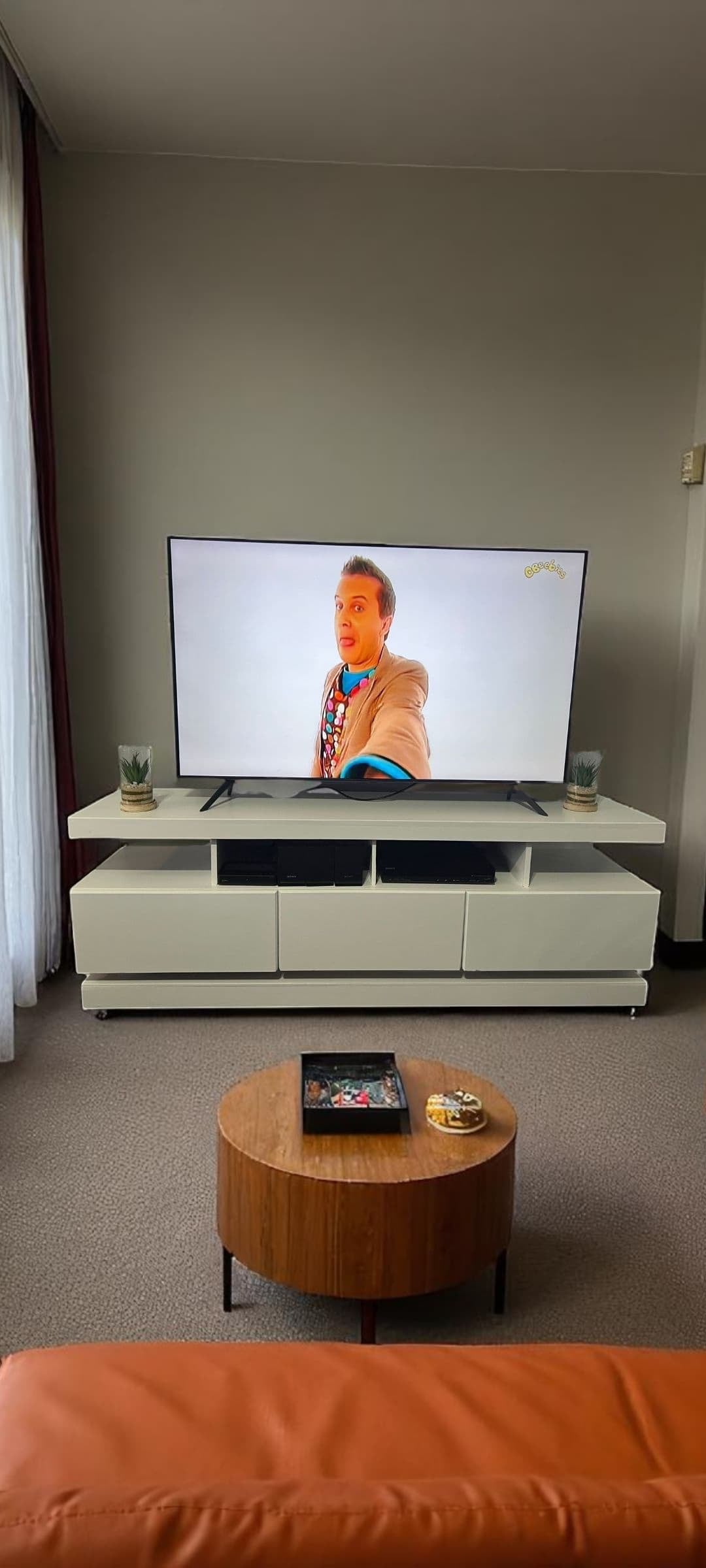 1.8m Long Tv Stand Superwood